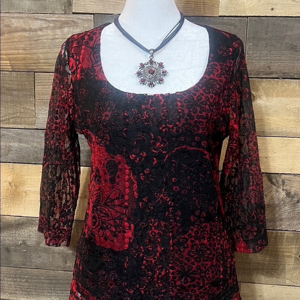 Kiara Red and Black Lace Womens Blouse Size Medium